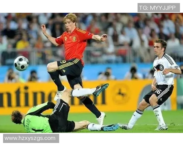 绿茵场上的传奇：韩国足球明星的成长与奋斗故事